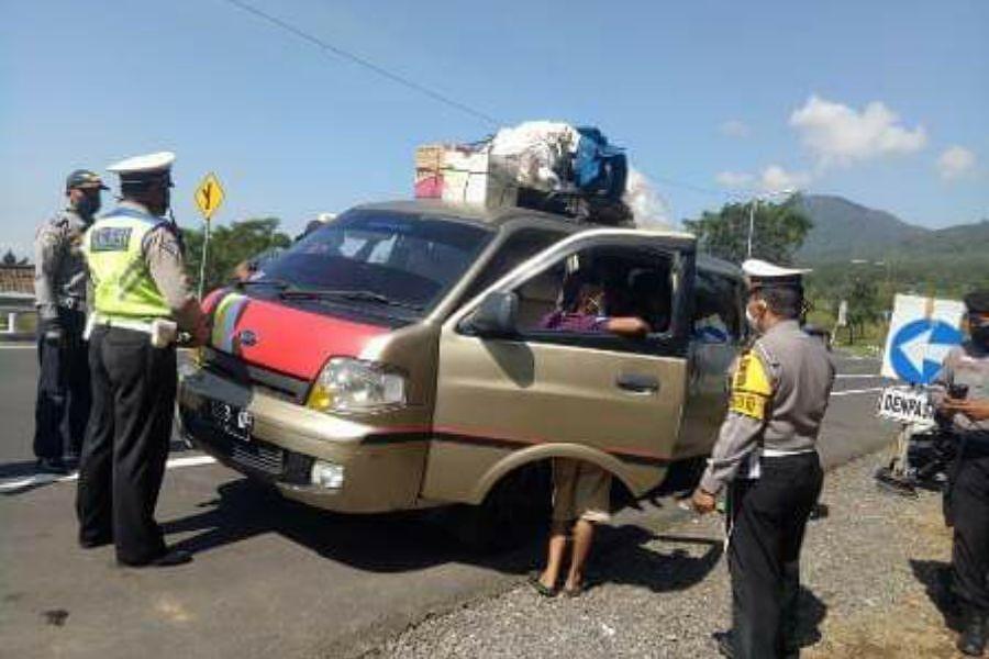 Kedapatan Angkut Pemudik Bus Dan Travel Diminta Putar Balik Balipost