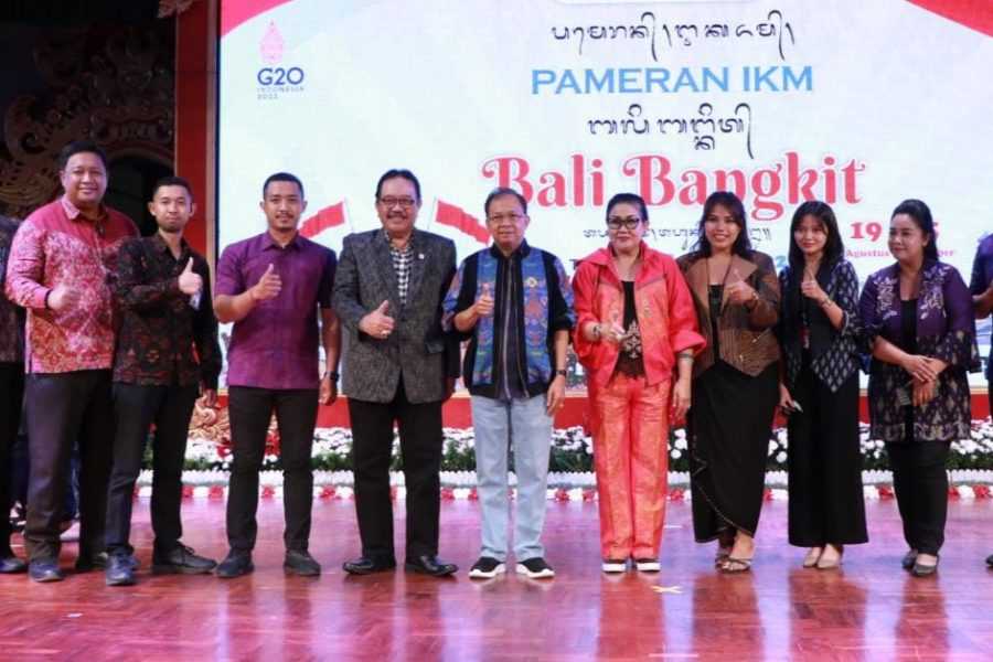 Gubernur Koster Buka Pameran IKM Bali Bangkit Tahap 7 Tahun 2022