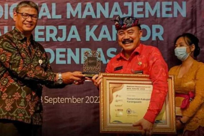 Pemkab Karangasem Sabet Bkn Award Balipost