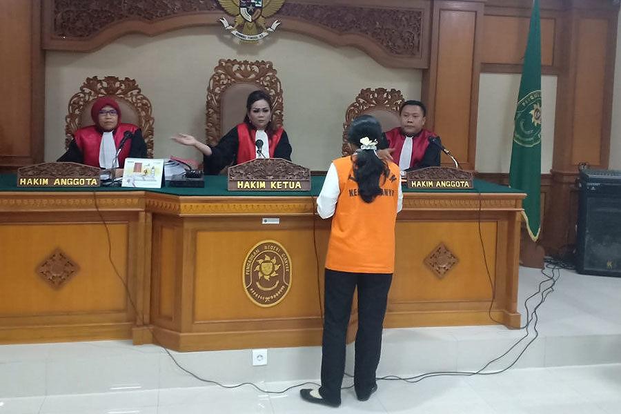 Kasus Pembunuhan  Anak  Kandung Divonis 4 5  Tahun  Penjara 