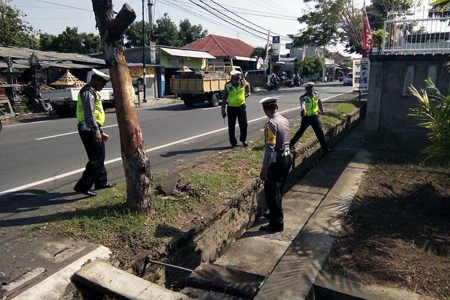 Tabrak Got Pengendara Sepeda  Motor Tewas BALIPOST com