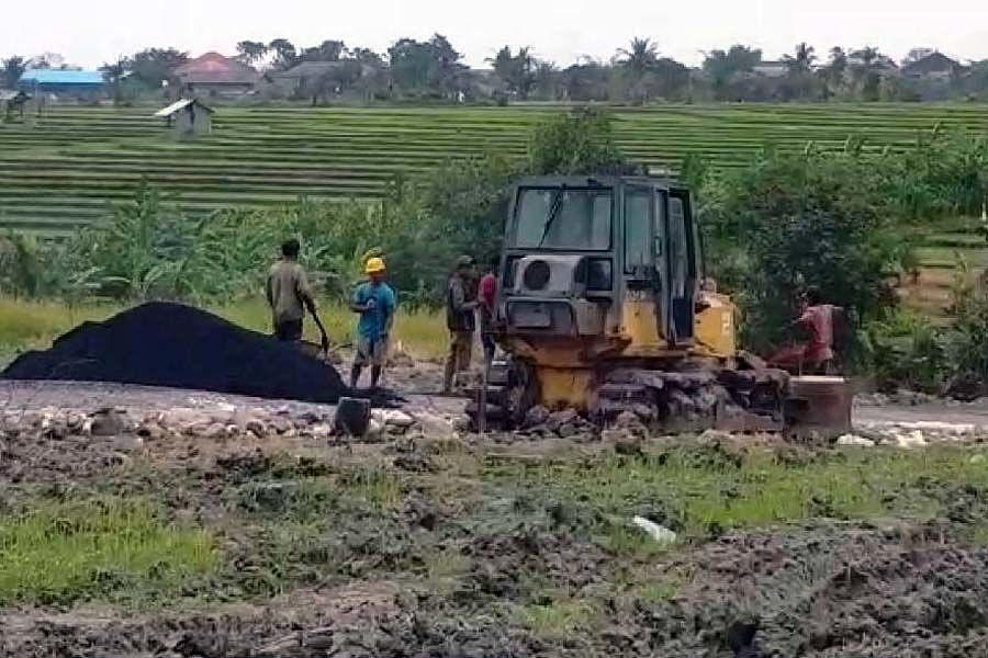 Langgar Jalur Hijau  Pembangunan di Cangu Dihentikan 