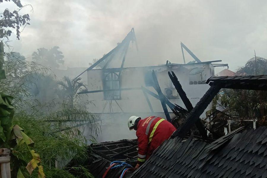 Gudang Vila Milik Warga Singapura di Pererenan Terbakar | BALIPOST.com