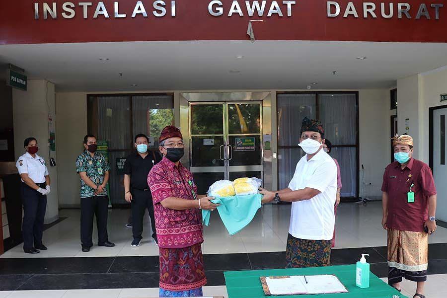 150 Masker untuk  Tim  Medis  COVID 19  BALIPOST com