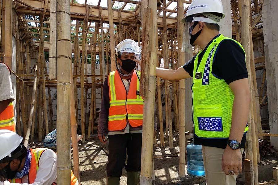 Para Pekerja Konstruksi Sudah Mulai Gunakan Apd Balipost Com