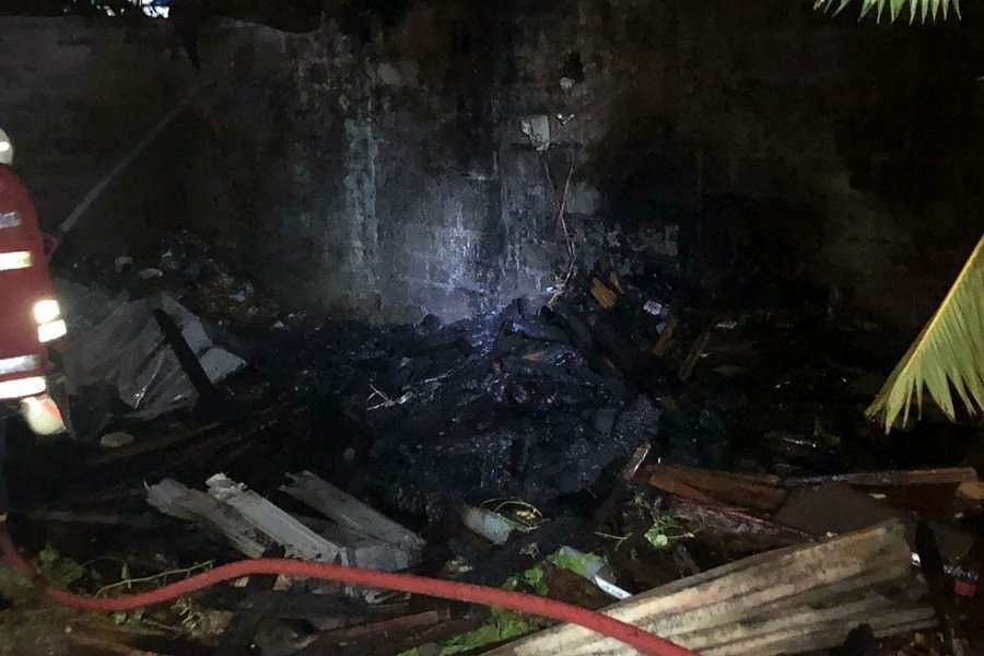 Karena Ini, "Petshop" Nyaris Ludes Terbakar | BALIPOST.com