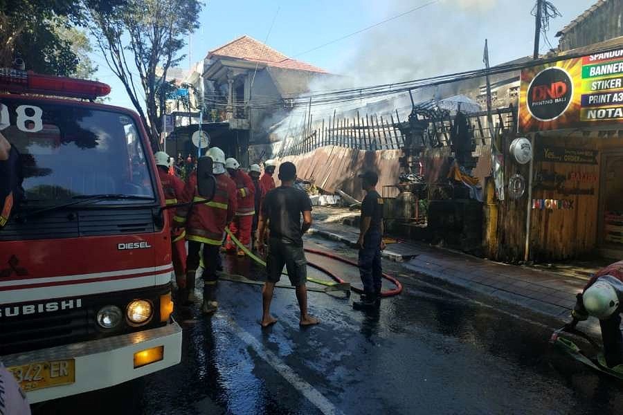 Ruko Terbakar, Kerugian Hampir Setengah Miliar | BALIPOST.com