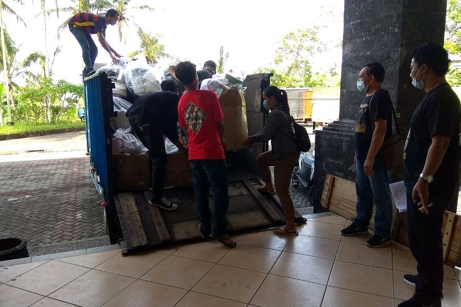 KPU Karangasem Mulai Distribusikan Logistik Pilkada Ke Desa | BALIPOST.com