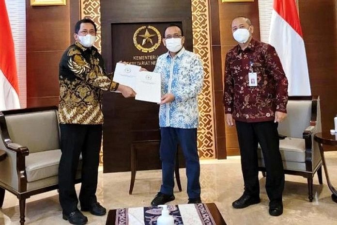 DPR Sampaikan Surat Persetujuan Calon Kapolri Kepada Presiden Jokowi 2