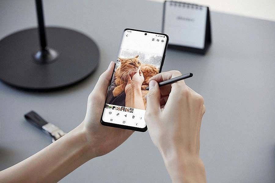 Samsung Galaxy S21 Series 5G, Buatmu yang Suka Desain Ikonik dengan Performa Gahar 5