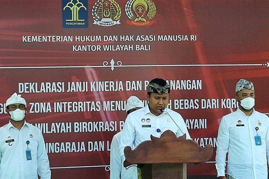 Deklarasi Janji Kinerja, Imigrasi Kelas II TPI Singaraja Komitmen ...