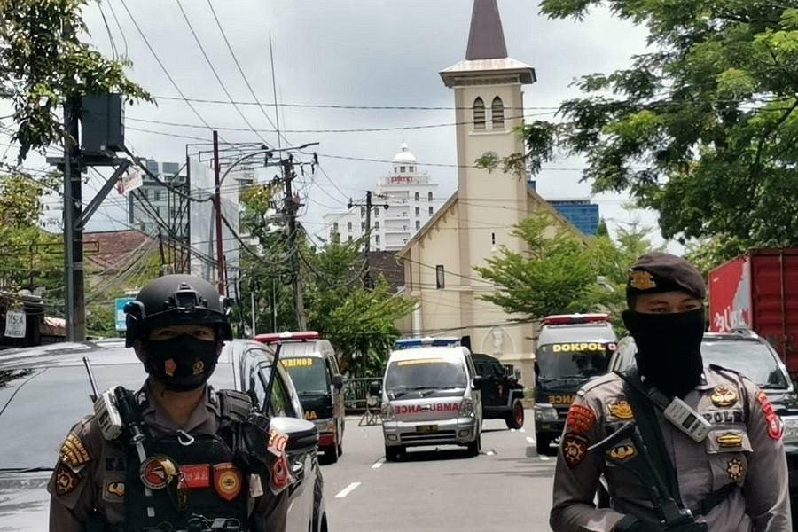 Pasutri Nyaris Terkena Ledakan Bom di Gereja Katedral Makassar, Berkat