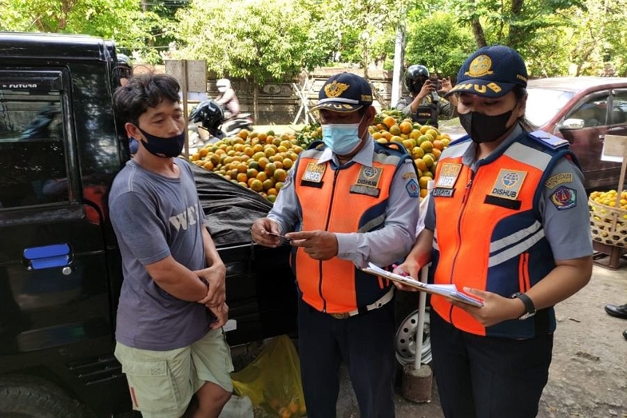 Dari Tertibkan Pedagang Bermobil Di Denpasar Hingga Dua WNA Ajukan ...