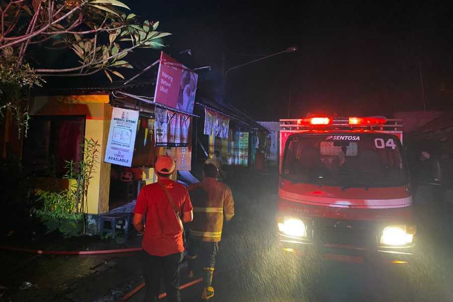 Tiga Ruko Di Peliatan Terbakar, Kerugian Ratusan Juta | BALIPOST.com