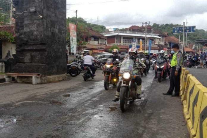 Selama 4 Hari Jelang MotoGP, Ribuan Orang dan Kendaraan Menyeberang dari Pelabuhan Padangbai 2