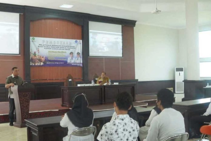 Tingkatkan Kompetensi SDM, Bupati Tamba Buka Pelatihan Kerja Tahap II 2