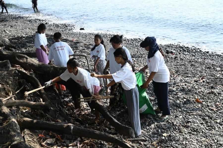 Selamatkan Laut Aksi Bersih Sampah Plastik Hingga Tanam Bibit Terumbu Karang Dilakukan 8700