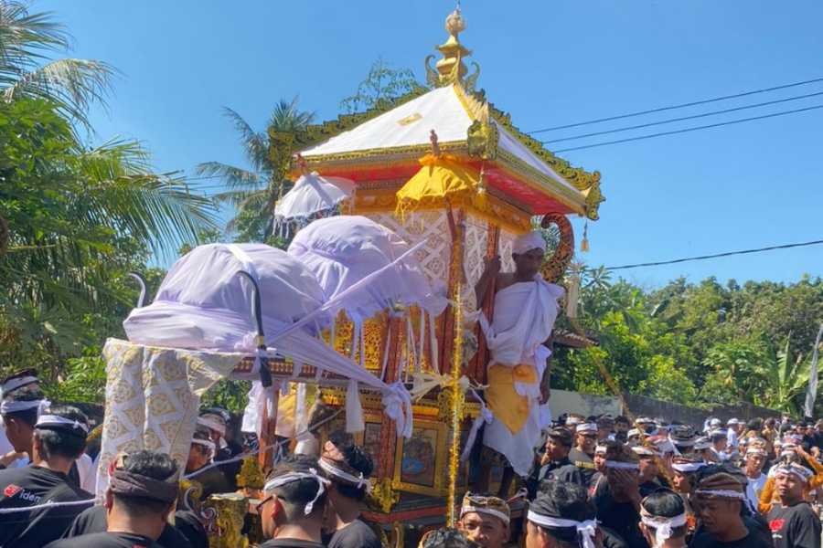 Ngaben Massal Desa Adat Poh Bergong Diikuti 271 Sawa | BALIPOST.com