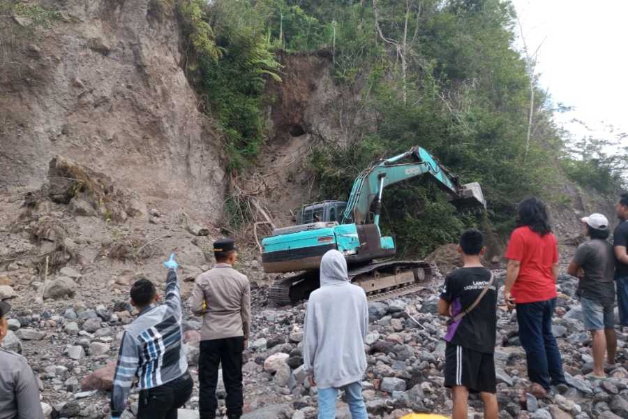 Selama 2023, Belasan Orang Tewas Akibat Longsor Dan Kebakaran Di ...