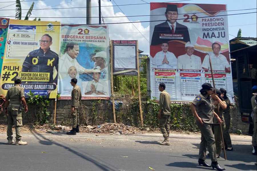 Alat Peraga Sosialisasi Dan Kampanye Melanggar Ketentuan Mulai Diturunkan 