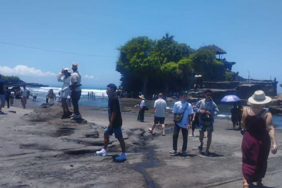 Tanah Lot akan Dilengkapi Panggung Terbuka