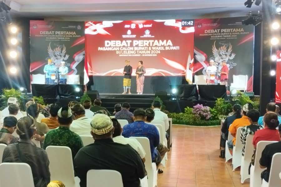 Debat Pertama, Dua Paslon Tawarkan Program Prioritas Wujudkan Buleleng Sejahtera