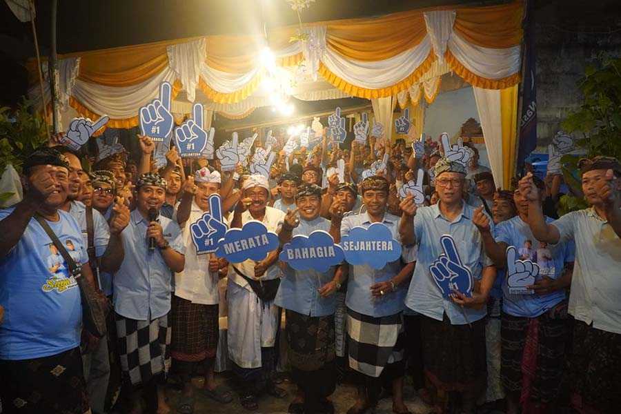 Ratusan Krama Pengiasan Mengwi Siap Menangkan Suyadinata