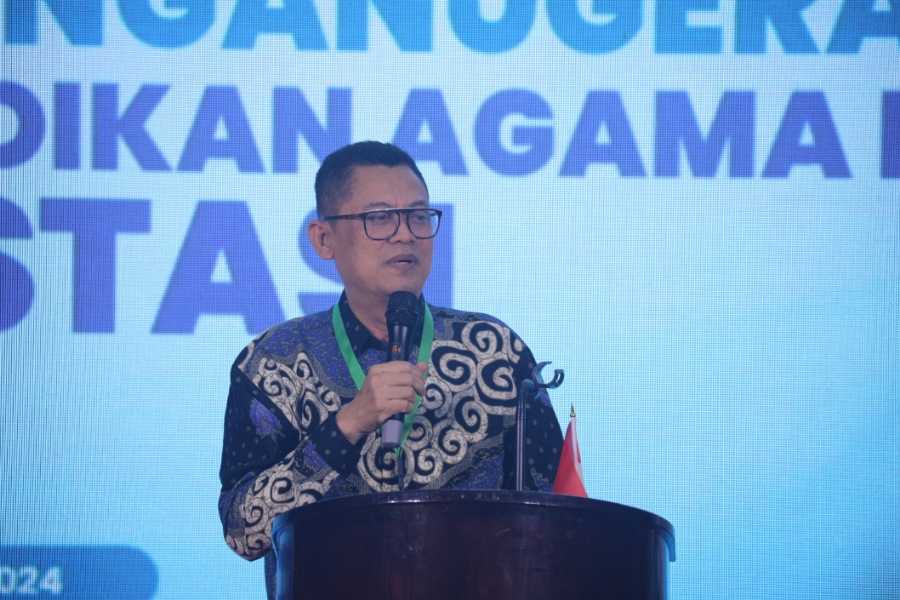 Ditjen Bimas Hindu Beri Anugerah Guru Pendidikan Agama Hindu Berprestasi 2024